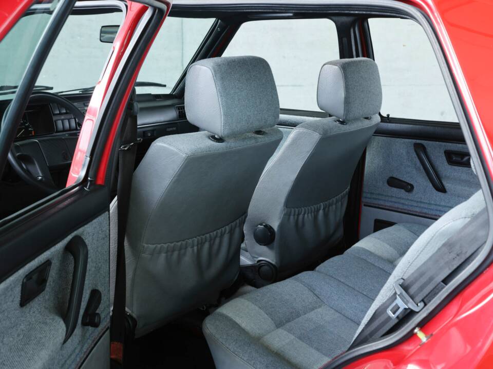 Afbeelding 17/50 van Volkswagen Golf Mk II Country Syncro 1.8 (1990)