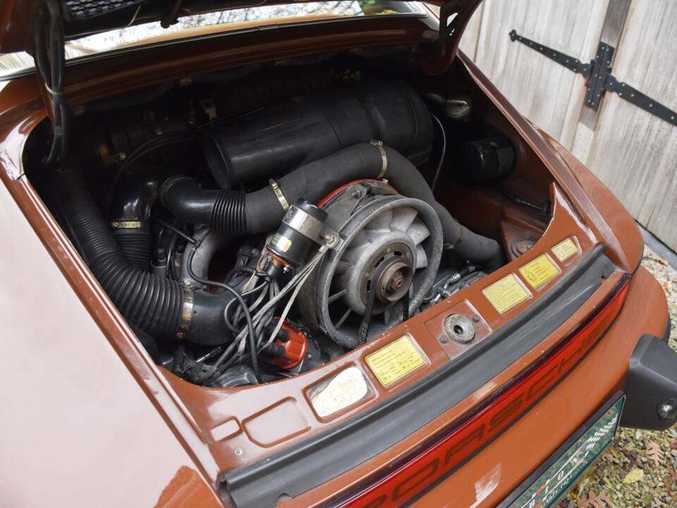 Image 34/37 de Porsche 911 Carrera 3.0 (1977)