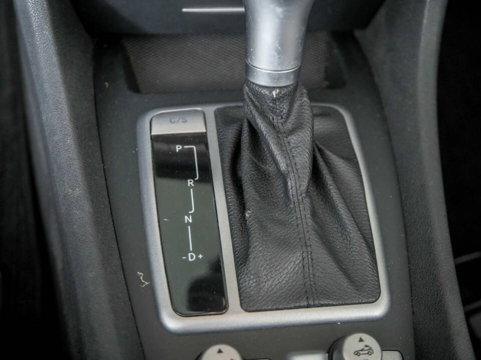 Immagine 35/50 di Mercedes-Benz SLK 200 Kompressor (2004)