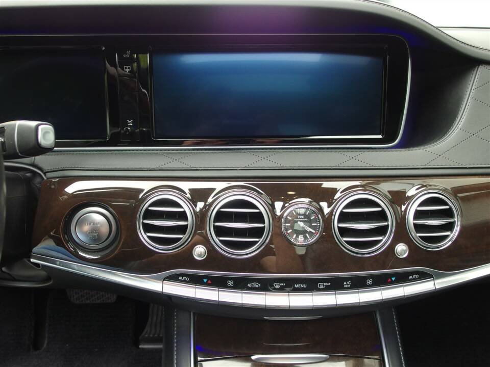 Bild 19/99 von Mercedes-Benz Maybach S 500 (2015)