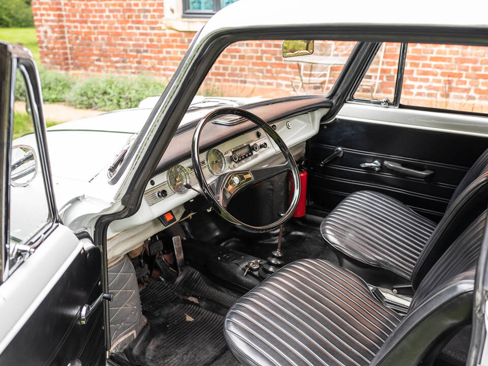 Bild 74/118 von BMW 700 LS Luxus (1965)