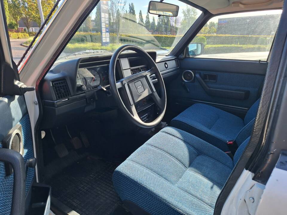 Image 3/11 of Volvo 240 GL (1986)