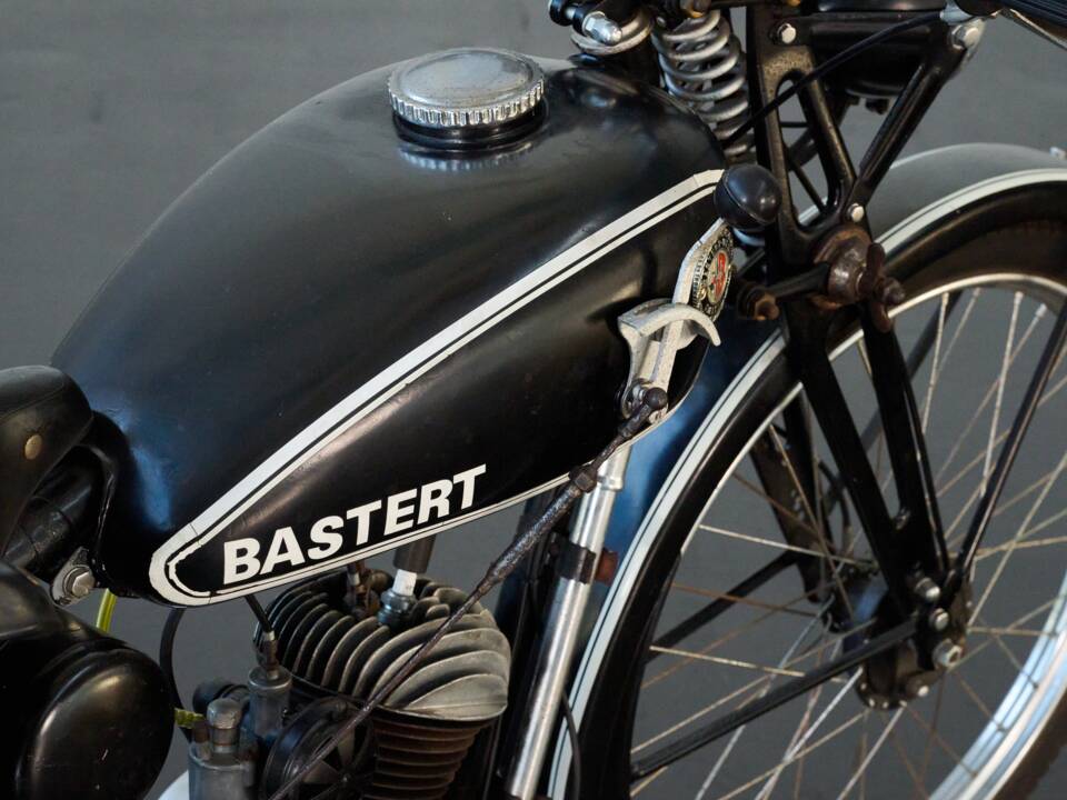 Image 22/35 of Bastert FM 120 (1950)
