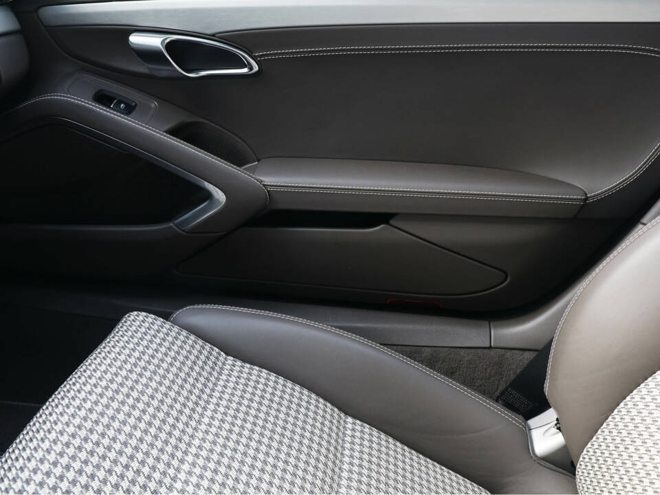 Image 35/43 de Porsche 911 Carrera S &quot;50 Jahre 911&quot; (2013)