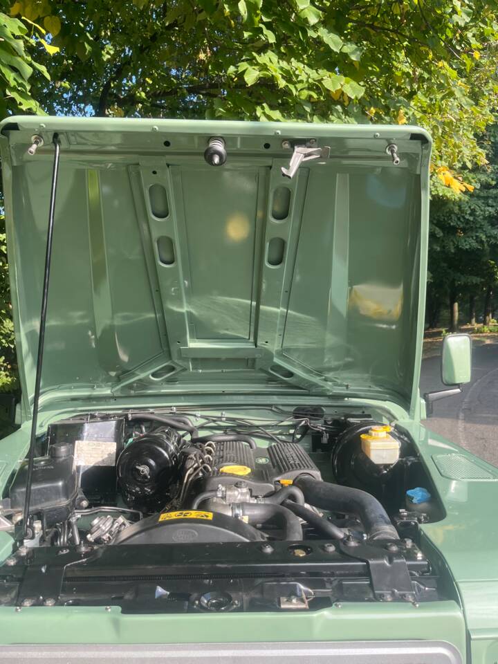 Imagen 72/74 de Land Rover Defender 90 (1998)
