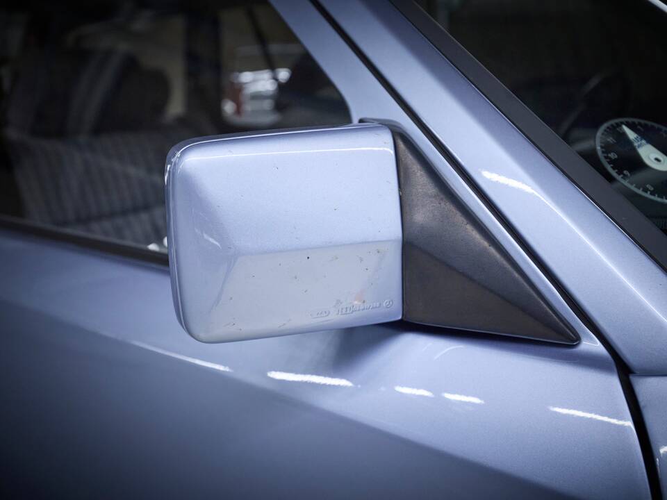 Image 46/100 of Mercedes-Benz 230 TE (1990)