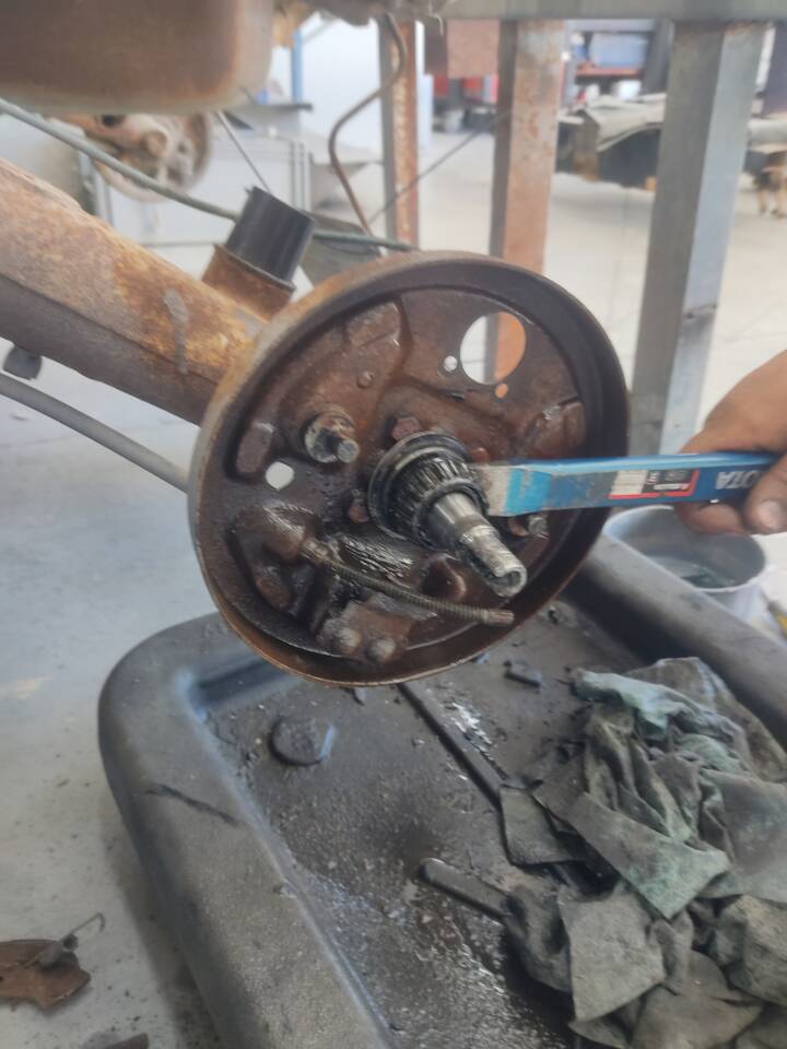 Image 82/91 of Renault R 4 F6 (1988)