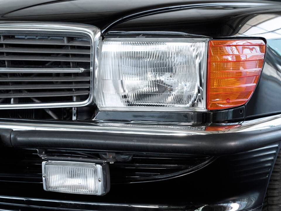 Image 7/50 de Mercedes-Benz 560 SL (1989)