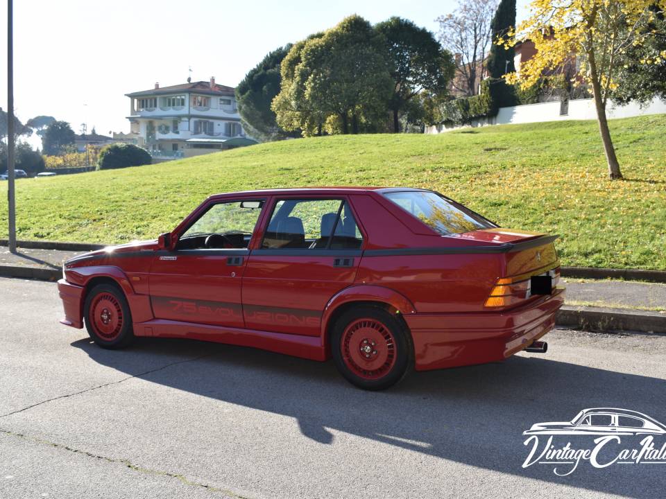 Image 3/35 of Alfa Romeo 75 1.8 Turbo Evoluzione (1987)