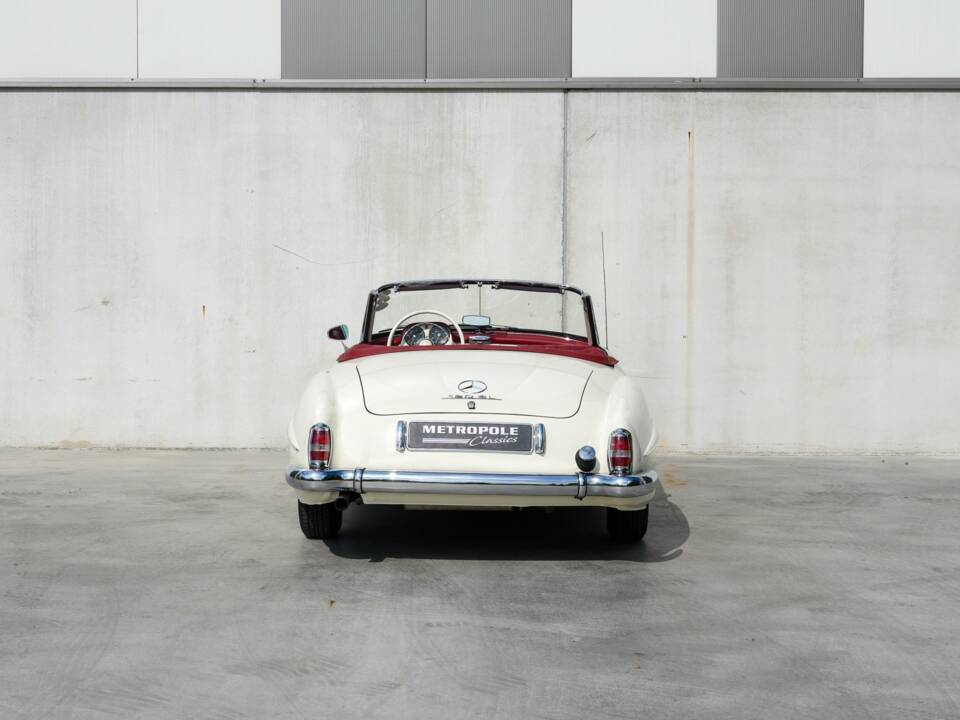 Afbeelding 7/35 van Mercedes-Benz 190 SL (1959)