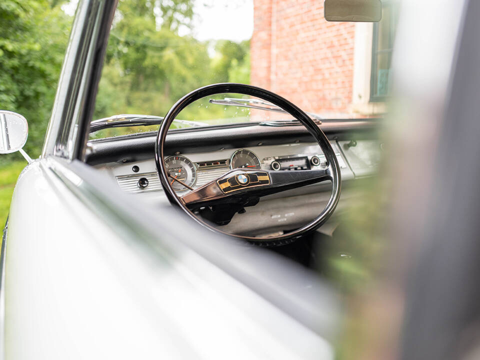 Bild 63/118 von BMW 700 LS Luxus (1965)