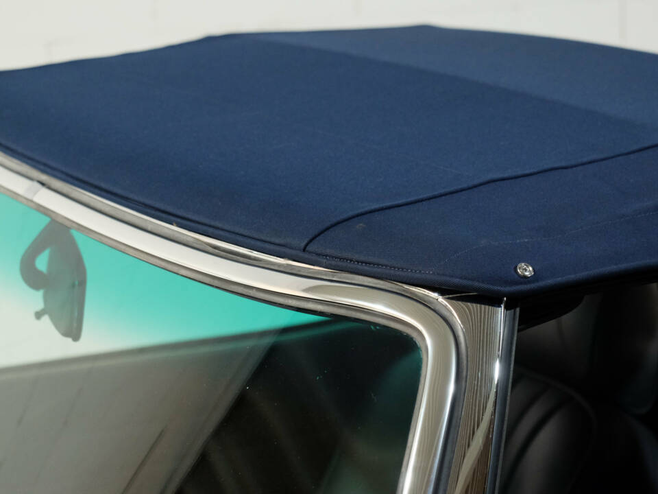 Image 20/36 of Mercedes-Benz 280 SL (1969)