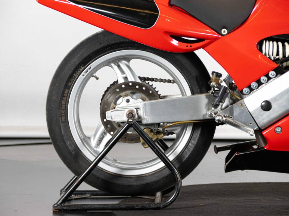 Image 33/50 of Bimota SB6 (1994)