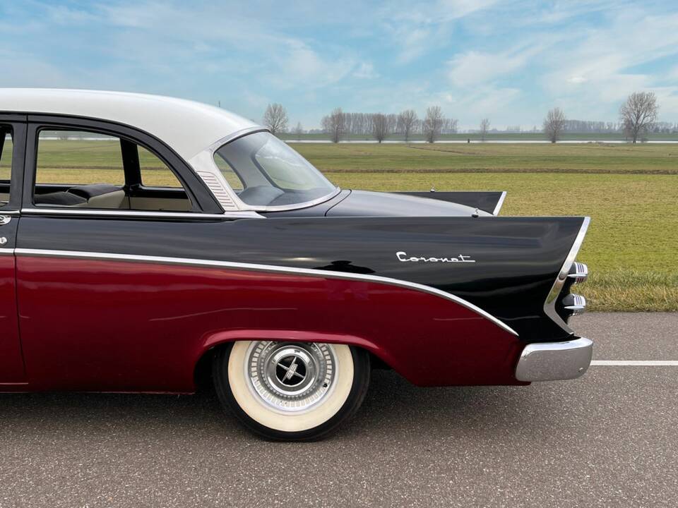 Image 6/8 of Dodge Coronet (1956)