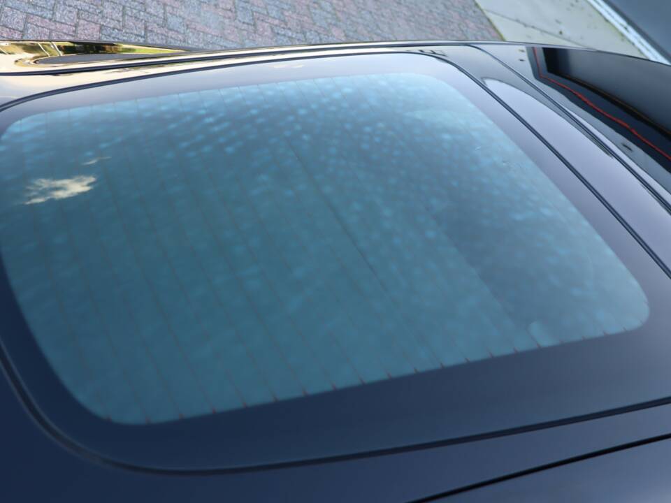 Image 25/50 of Jaguar XKR (2010)