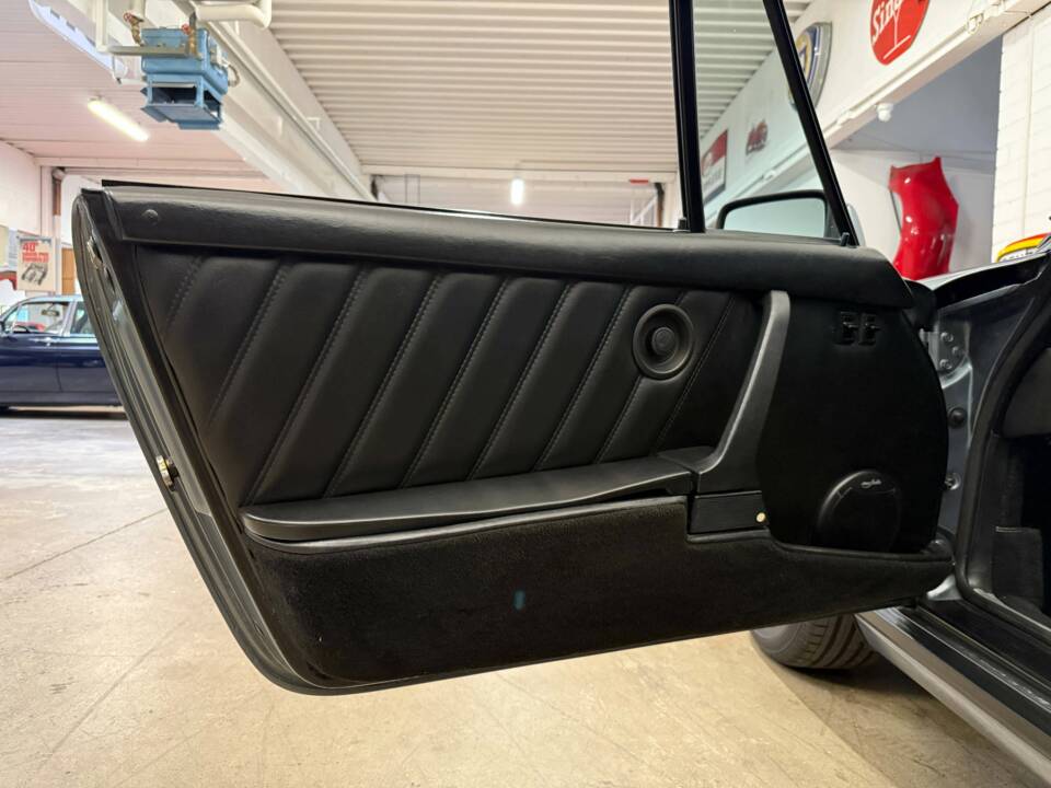 Bild 5/17 von Porsche 911 SC 3.0 (1983)