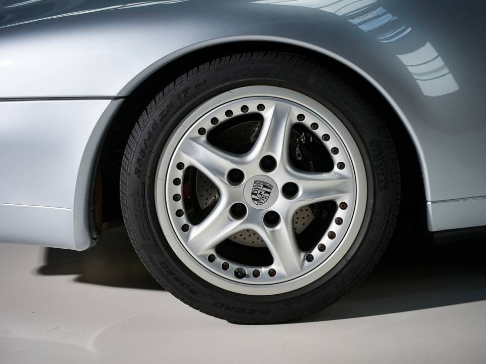 Image 9/36 de Porsche 911 Carrera (1995)