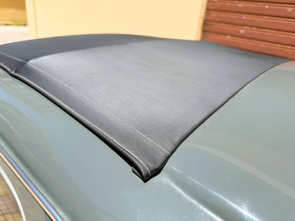 Image 21/25 de FIAT 500 L (1971)