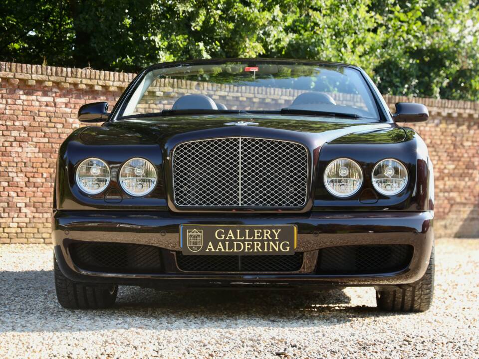 Image 5/50 de Bentley Azure (2008)