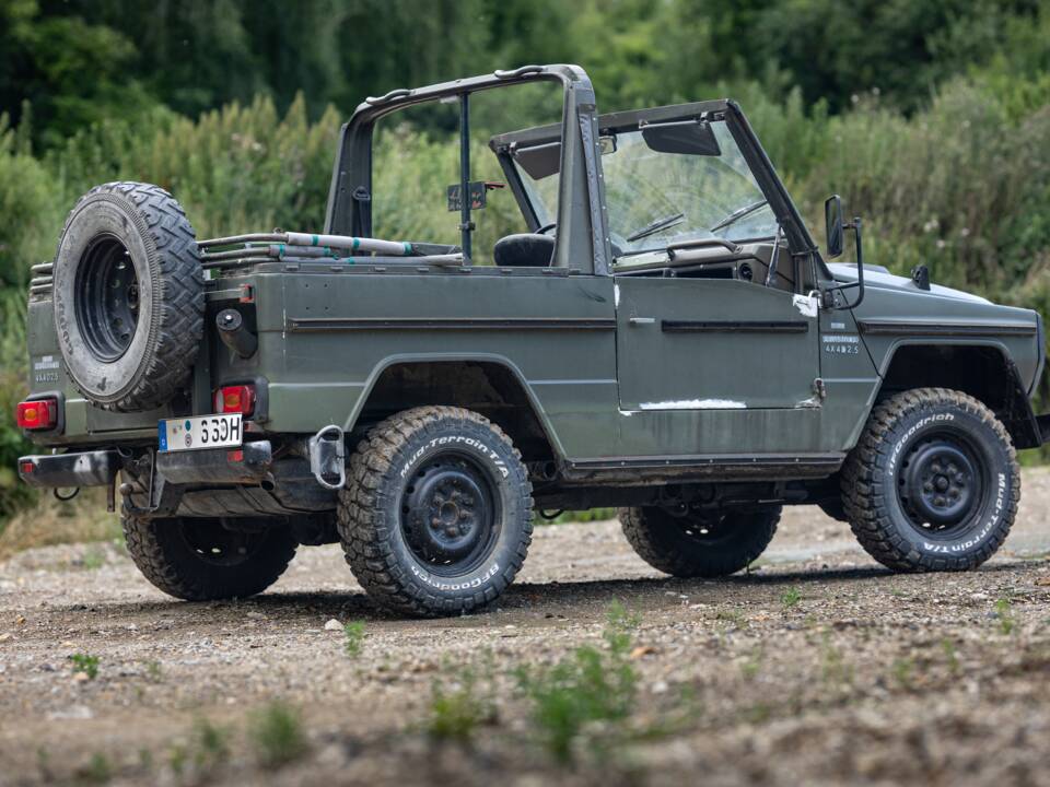 Image 10/14 of Peugeot P4 (1986)