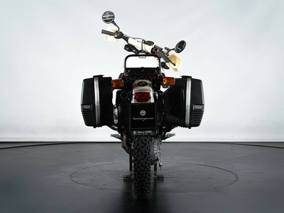 Image 7/34 of BMW DUMMY (1987)