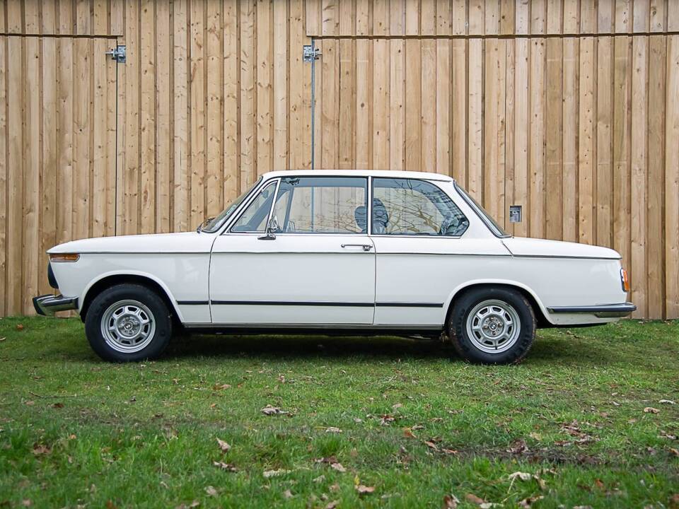 Image 8/8 de BMW 2002 tii (1975)