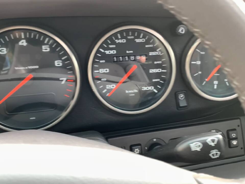 Bild 5/18 von Porsche 911 Carrera 4S (1996)