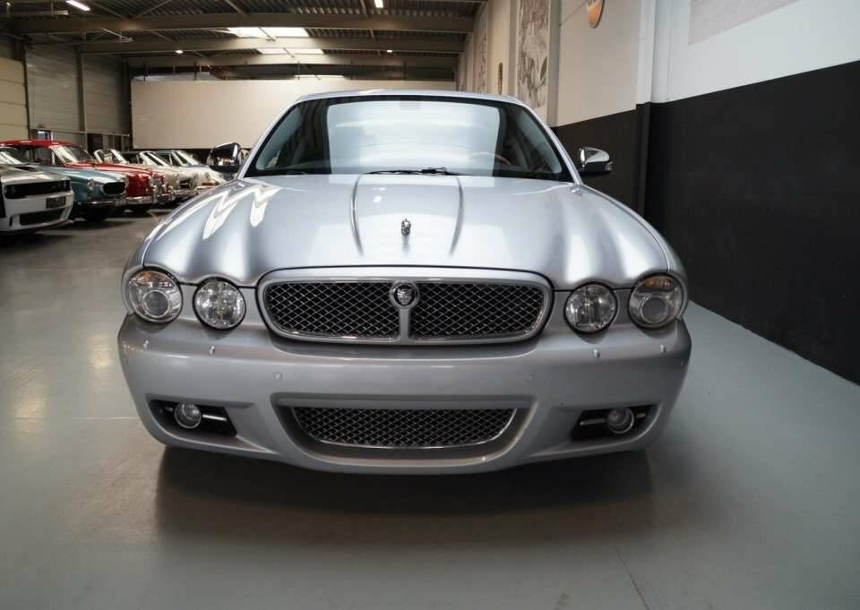 Afbeelding 30/50 van Jaguar XJ 8 4.2 (2008)