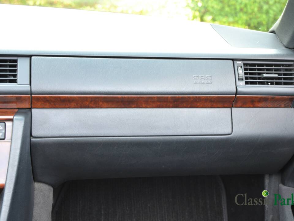Bild 47/50 von Mercedes-Benz E 200 (1994)