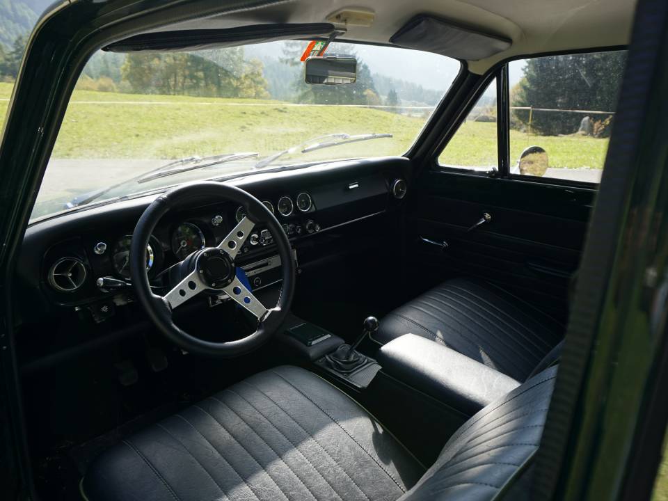 Immagine 13/55 di Ford Cortina GT (1966)