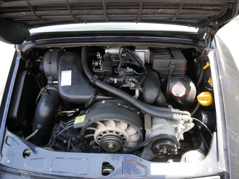 Afbeelding 15/15 van Porsche 911 Carrera 4 (1991)