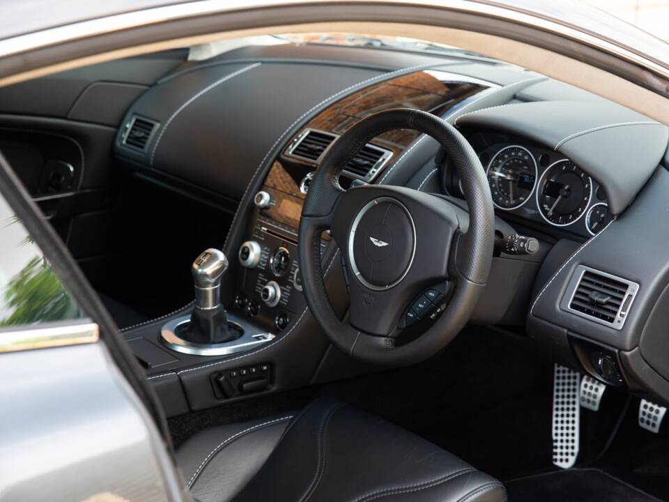 Bild 5/79 von Aston Martin V12 Vantage (2011)