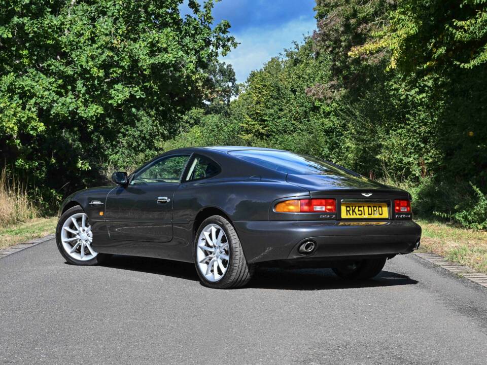 Image 3/50 de Aston Martin DB 7 Vantage (2002)