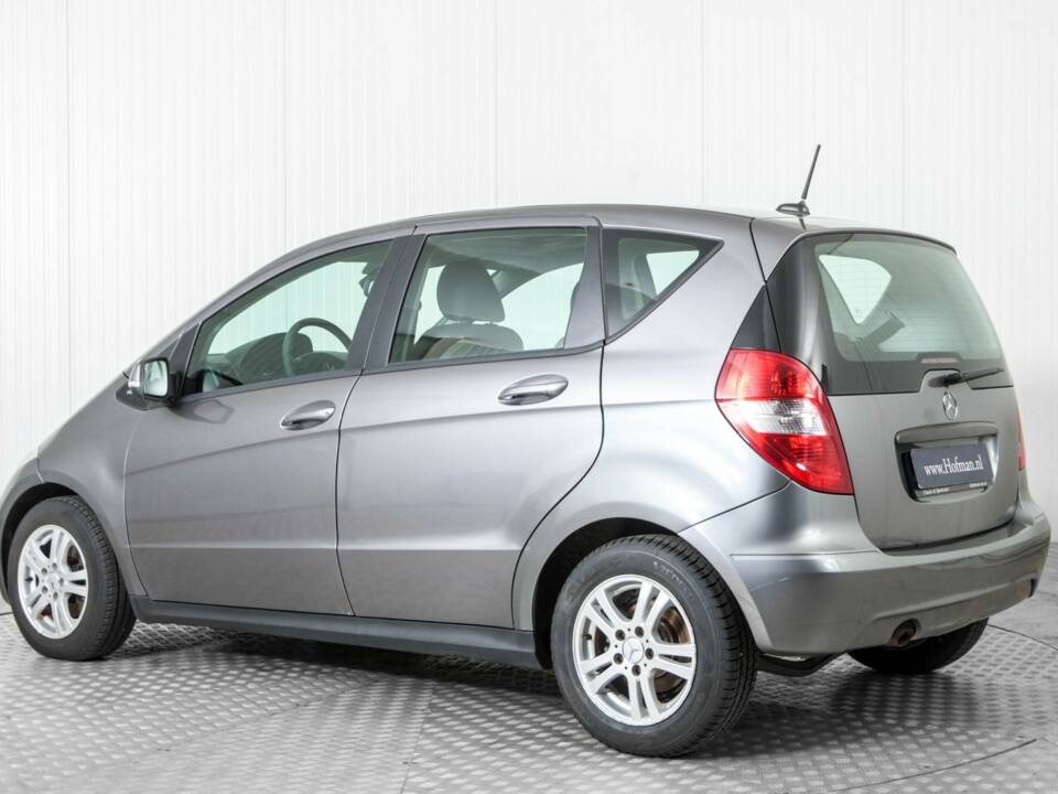 Bild 6/43 von Mercedes-Benz A 160 CDI (2010)