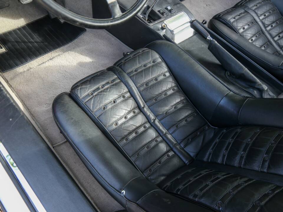 Afbeelding 48/50 van Ferrari 365 GTB/4 Daytona (1973)