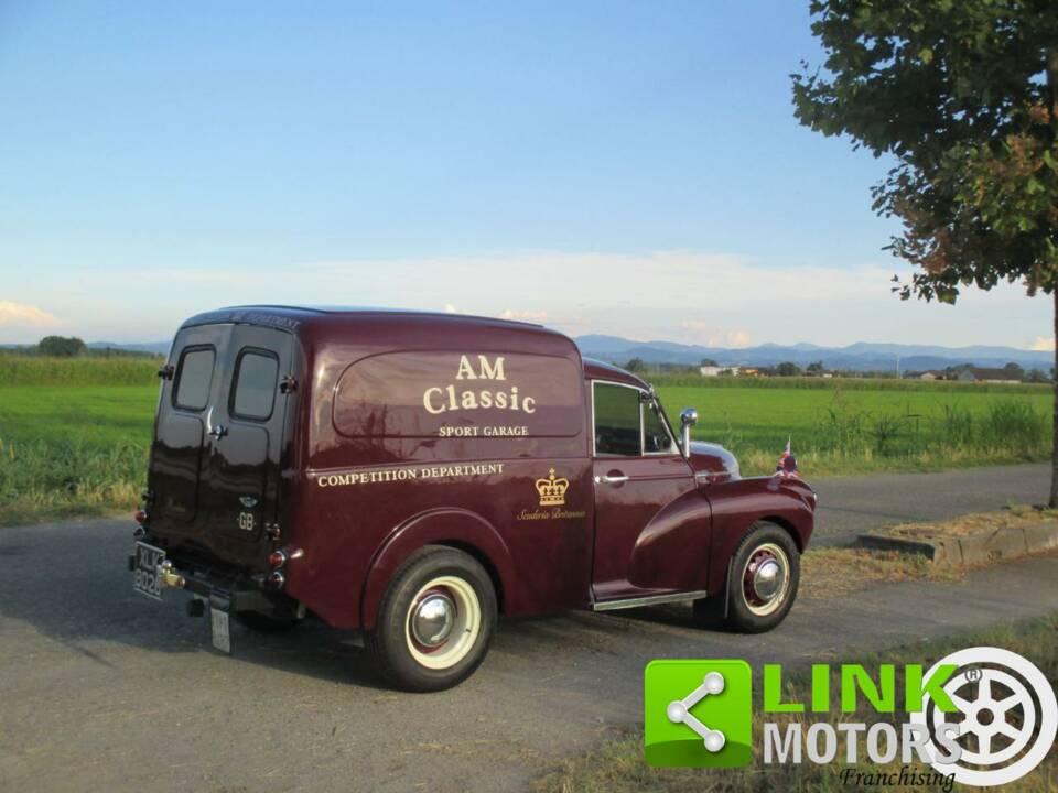 Image 8/10 of Morris Minor Van (1968)