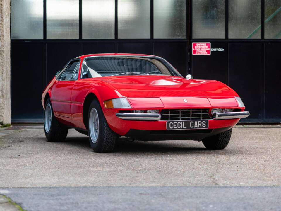 Immagine 2/15 di Ferrari 365 GTB/4 Daytona (1973)