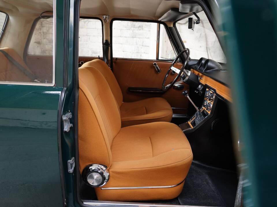 Image 35/83 of Alfa Romeo 1750 Berlina (1970)