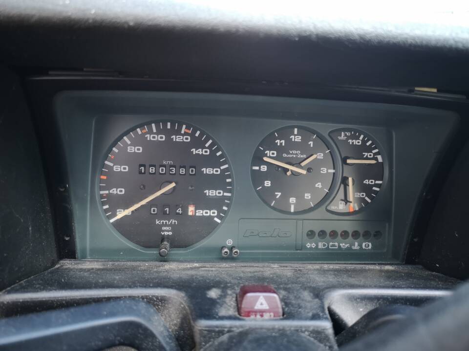 Afbeelding 12/12 van Volkswagen Polo II Hatchback 1.0 (1992)