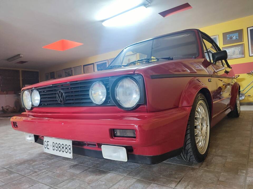 Image 42/55 de Volkswagen Golf Mk I Convertible 1.6 (1990)