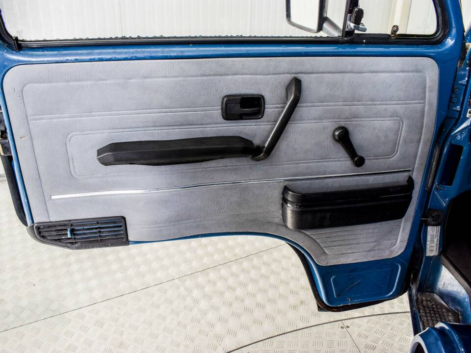 Bild 27/43 von Volkswagen T3 Transporter TD 1.6 (1987)