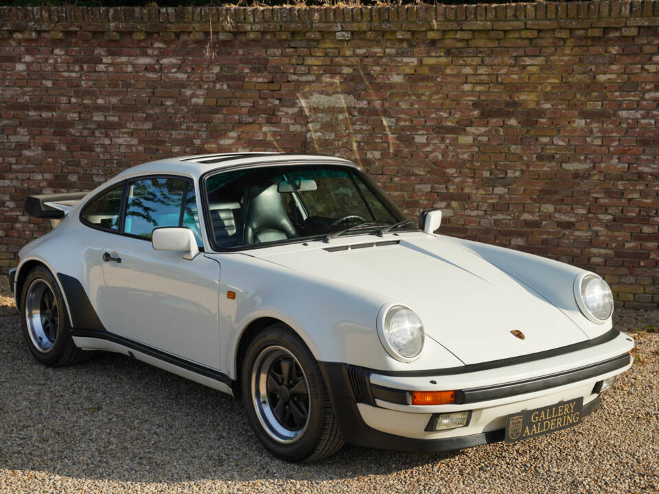 Image 11/50 of Porsche 911 Turbo 3.3 (1986)