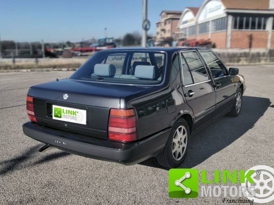 Imagen 5/10 de Lancia Thema I.E. (1990)