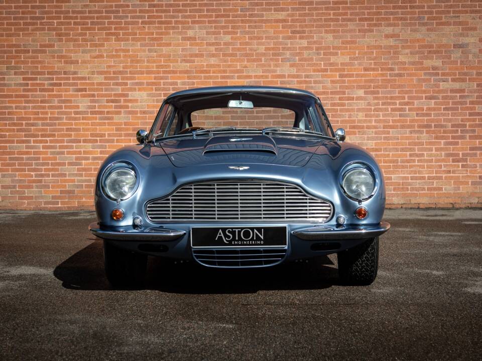 Imagen 5/43 de Aston Martin DB 6 Vantage (1967)