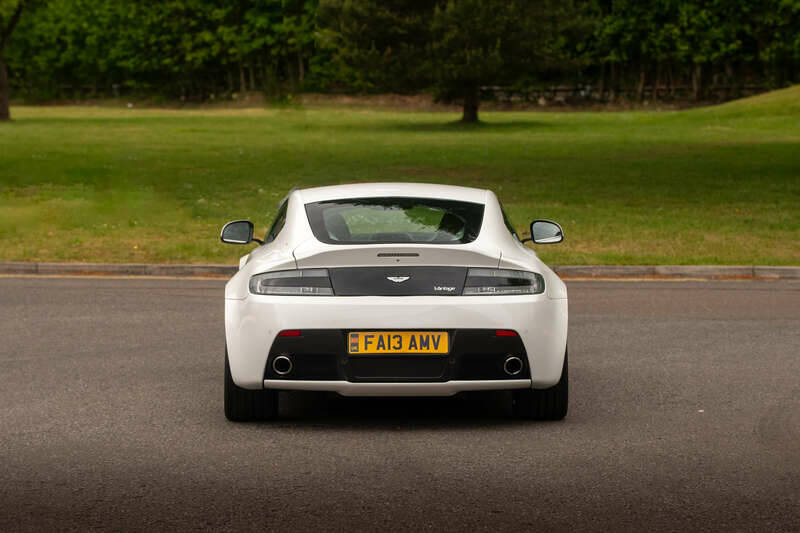 Bild 24/50 von Aston Martin V8 Vantage (2013)