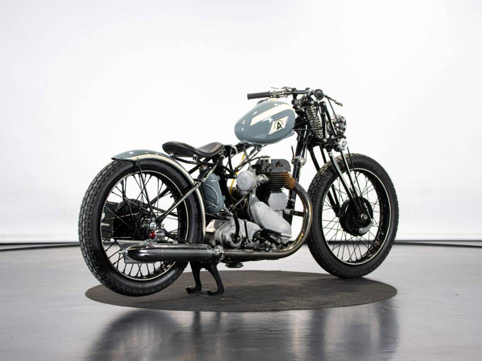 Immagine 4/50 di BSA M 20 (1948)