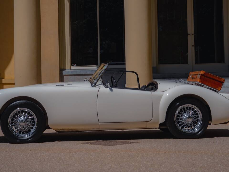 Afbeelding 38/49 van MG MGA 1600 (1958)