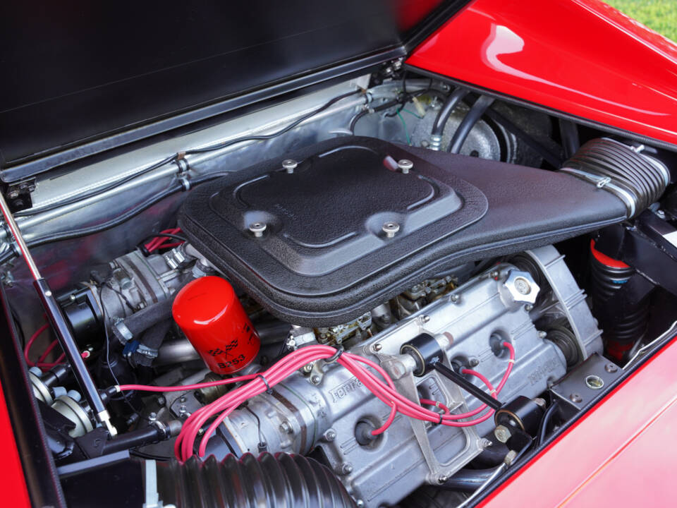 Image 11/50 of Ferrari Dino 308 GT4 (1976)