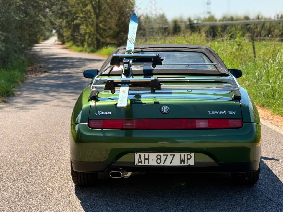 Bild 5/43 von Alfa Romeo Spider 2.0 Twin Spark 16V (1995)
