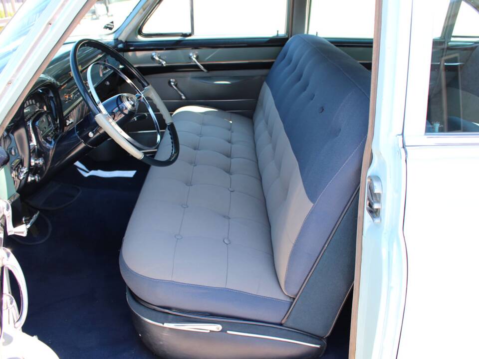 Image 29/43 of Cadillac 62 Sedan (1953)